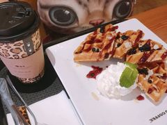 莓果华夫饼-Who乎coffee&bar