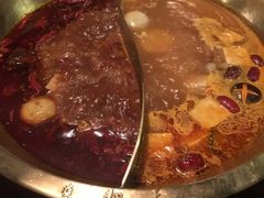 -重庆爽翻天老火锅(临平万达广场店)