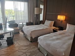 -上海滴水湖皇冠假日酒店