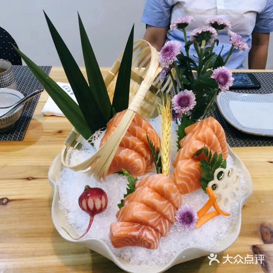 乐番精致料理(领袖店)