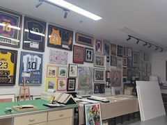 -龙慧画框·裱画配框工厂店