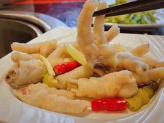 鸡爪-六州府地锅鸡·农家菜·龙虾(未来科技城店)