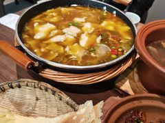 -有红鸡毛店·川菜(建设路店)