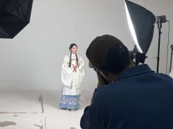 -莫兰迪婚纱摄影