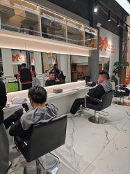 -EMILY 艾米莉 烫染沙龙