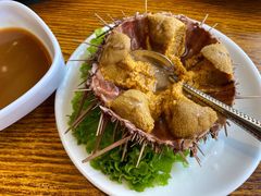 生吃海胆-海味当家·蒸锅海鲜(中山广场创始店)