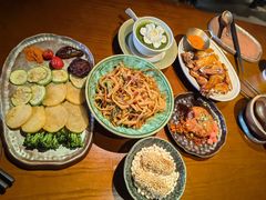 -包整·丝娃娃(甲秀楼景观店)