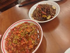 -堂瓦里·33年传统赣菜(第一街区店)