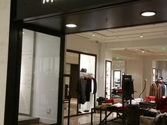 门面-Massimo Dutti(合生汇店)