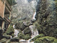 -藏龙百瀑风景区