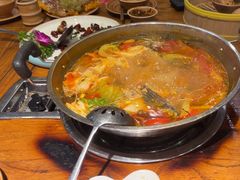 -亮欢寨酸汤鱼(沙冲路店)