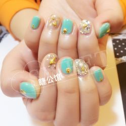 -睫乐园•睫公馆•美睫美甲沙龙