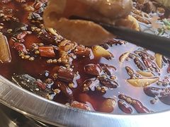 -晓彭肥肠鸡·泡椒鸡火锅(水木天地店)