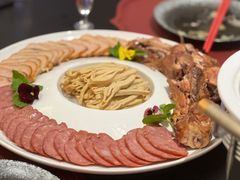 -红东阁东北菜烤肉酒馆(CROSS万象汇店)