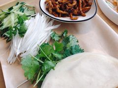 -关东小磨东北菜(上海长风大悦城店)
