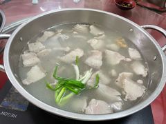 -香猪美食(中心店)