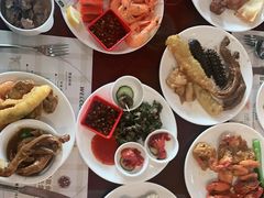 -荣誉国际酒店-云顶旋转餐厅