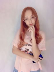 -鏡沙龙发型设计