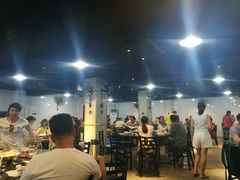 大堂-牛一煲美食(江高店)