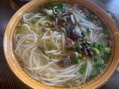 -正宗李家土鸡米线店