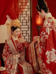 -青禾蒙娜丽莎婚纱摄影(武汉总店)