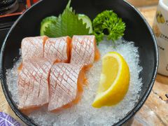 -万岁料理回转寿司(华贸店)