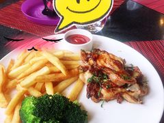 -WOLFGANG PUCK KITCHEN & BAR(迪士尼小镇店)