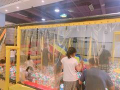 -天空之城欢乐嘉年华苏州店(环球188广场店)