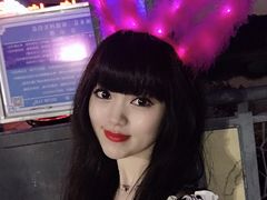 -百里峡七彩艺术小镇