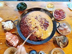 -岗上渣渣老火锅(两路口店)