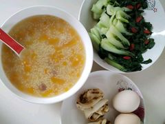 -乐禧母婴全自营月嫂(宝山店)