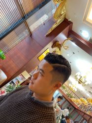 -尼特斯男士发型馆