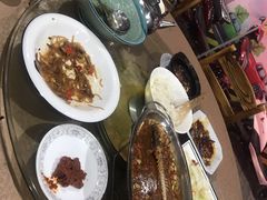-临街徽菜馆·正宗黄山味