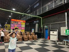 -嘿哟动霸CHUA·新潮玩运动娱乐中心·蹦床滑冰团建乐园
