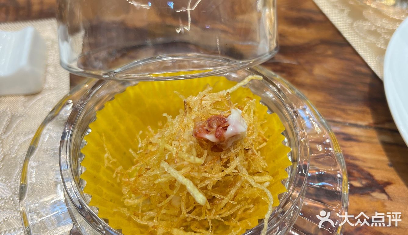 私人订制饭堂，又可以唱k，很正的一个聚餐地方