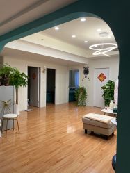 -萱草产后康复催乳中心(江宁万达店)