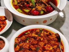-渝信川菜 · 川味家常菜(财富购物中心店)