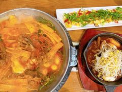 -喇喇排骨火锅·传统韩式脊骨汤(望京西园总店)