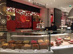 -乐蓬马歇百货公司(Rive Gauche)