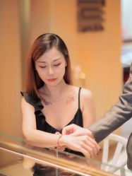 -周大福 CHOW TAI FOOK(新世界百货崇文店)