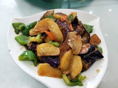 地三鲜-关东风老北方菜馆(桂芳园店)