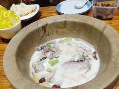 -滇香肴·云南菜蒸汽石锅鱼(云南北路店)