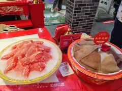 -欠火锅·水牛毛肚·团建聚餐·生日宴(何山路店)