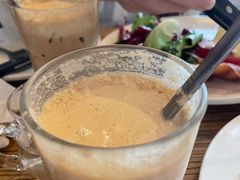 -Common Table · Brunch & Coffee