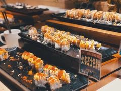 -金马门国际美食百汇(珞喻路店)
