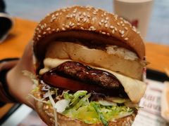 -The Habit Burger Grill 哈比特汉堡(复兴soho店)