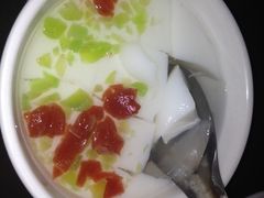 杏仁豆腐-聚德华天护国寺小吃(甜水园店)