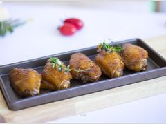 蜜汁烤鸡翅-home 逅·慕西餐厅
