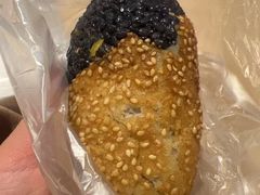 -西街夜油条·麻团包乌饭