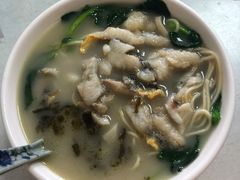 -明呈黄鱼面馆(斜土路店)